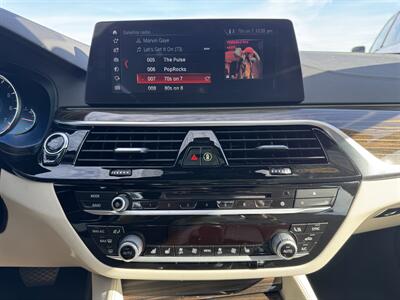 2018 BMW 5 Series 540i xDrive   - Photo 7 - Schoolcraft, MI 49087