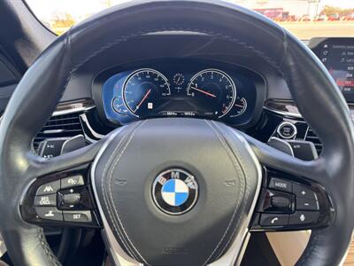 2018 BMW 5 Series 540i xDrive   - Photo 9 - Schoolcraft, MI 49087