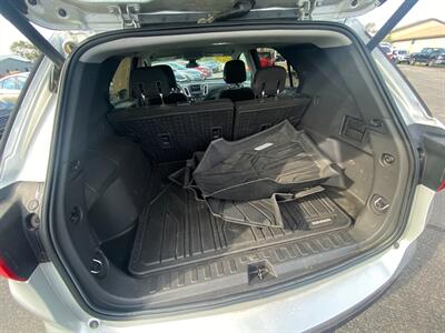 2020 Chevrolet Equinox LT   - Photo 20 - Schoolcraft, MI 49087