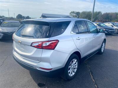 2020 Chevrolet Equinox LT   - Photo 9 - Schoolcraft, MI 49087
