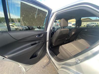 2020 Chevrolet Equinox LT   - Photo 21 - Schoolcraft, MI 49087