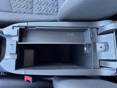 2023 Chevrolet Equinox LT   - Photo 17 - Schoolcraft, MI 49087