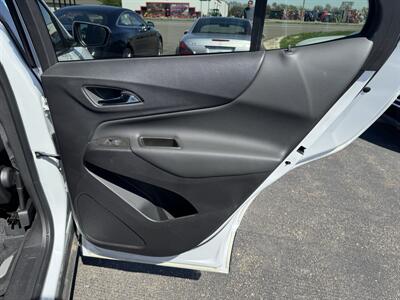 2023 Chevrolet Equinox LT   - Photo 23 - Schoolcraft, MI 49087