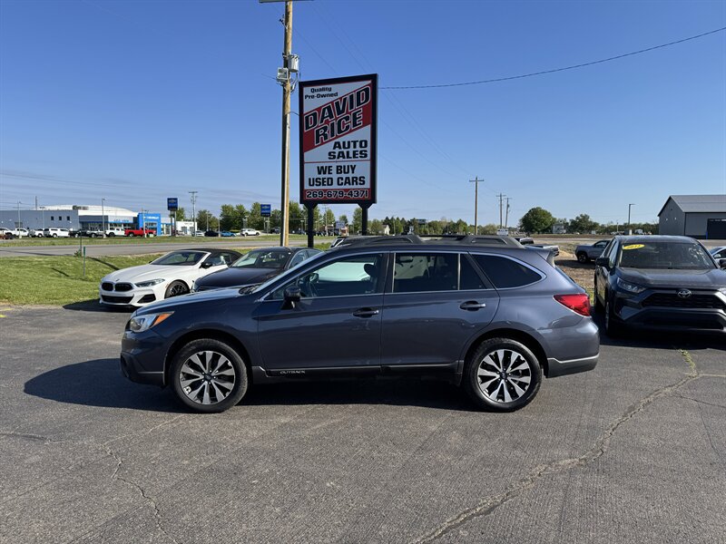 2017 Subaru Outback 3.6R Limited   - Photo 1 - Schoolcraft, MI 49087