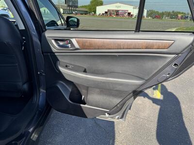 2017 Subaru Outback 3.6R Limited   - Photo 25 - Schoolcraft, MI 49087