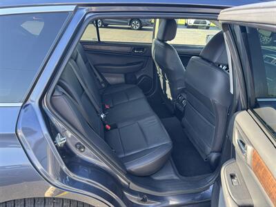 2017 Subaru Outback 3.6R Limited   - Photo 26 - Schoolcraft, MI 49087