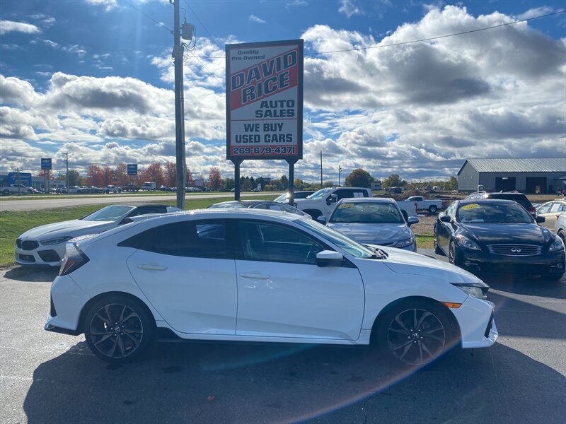 2017 Honda Civic Sport   - Photo 1 - Schoolcraft, MI 49087