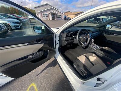 2017 Honda Civic Sport   - Photo 21 - Schoolcraft, MI 49087