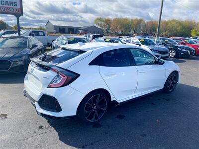 2017 Honda Civic Sport   - Photo 9 - Schoolcraft, MI 49087