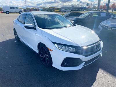 2017 Honda Civic Sport   - Photo 2 - Schoolcraft, MI 49087