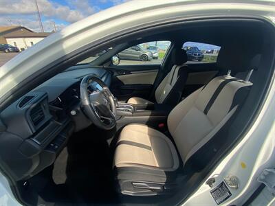 2017 Honda Civic Sport   - Photo 24 - Schoolcraft, MI 49087