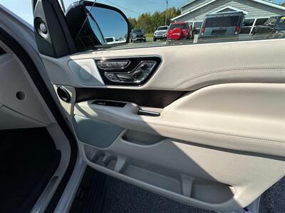 2021 Lincoln Navigator L Reserve   - Photo 19 - Schoolcraft, MI 49087