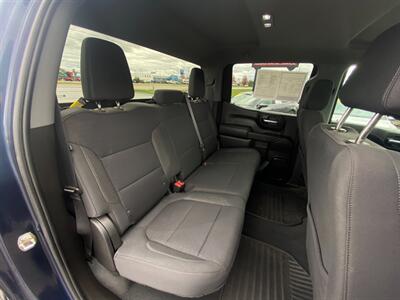 2021 Chevrolet Silverado 1500 LT   - Photo 15 - Schoolcraft, MI 49087