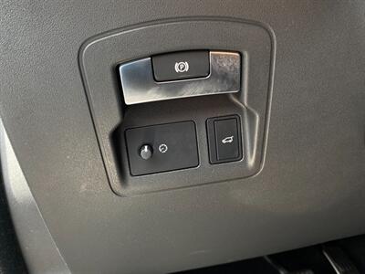 2020 Land Rover Range Rover Velar P250 R-Dynamic S   - Photo 36 - Schoolcraft, MI 49087