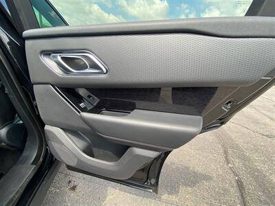 2020 Land Rover Range Rover Velar P250 R-Dynamic S   - Photo 14 - Schoolcraft, MI 49087