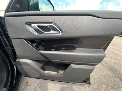 2020 Land Rover Range Rover Velar P250 R-Dynamic S   - Photo 10 - Schoolcraft, MI 49087