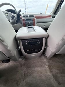 2014 Chevrolet Tahoe LT 4x4! Clean Title! Leather! Moonroof! 3rd Row!  Luxury Pkg! DVD! Accident-Free Carfax History Report! Impressive! Great Value! - Photo 23 - Vancouver, WA 98665