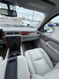 2014 Chevrolet Tahoe LT 4x4! Clean Title! Leather! Moonroof! 3rd Row!  Luxury Pkg! DVD! Accident-Free Carfax History Report! Impressive! Great Value! - Photo 26 - Vancouver, WA 98665