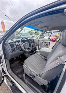 2006 Dodge Ram 1500 ST 4x4! Rare 6-Spd Manual! Only 84,000 Low Miles!  Clean Title! Good Carfax History! Great Value! - Photo 15 - Vancouver, WA 98665