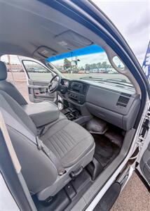 2006 Dodge Ram 1500 ST 4x4! Rare 6-Spd Manual! Only 84,000 Low Miles!  Clean Title! Good Carfax History! Great Value! - Photo 16 - Vancouver, WA 98665