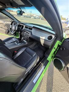 2014 Ford Mustang V6 Premium Fastback! Clean Title! Locally Owned! Strong Carfax History w/ Good Service Records! Iconic Style! Great Value! - Photo 23 - Vancouver, WA 98665