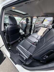 2015 Toyota Highlander XLE AWD! 1 Owner! Local! 3rd Row! Low Miles!  Clean Title! Strong Carfax History! Impressive! - Photo 30 - Vancouver, WA 98665