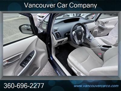 2012 Toyota Prius Model Three! Rated 50 MPG! Clean Title! Low Miles! Local Car! Accident Free Carfax Report! Great Value! - Photo 14 - Vancouver, WA 98665