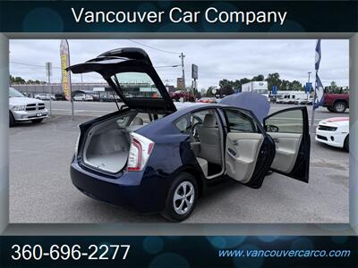2012 Toyota Prius Model Three! Rated 50 MPG! Clean Title! Low Miles! Local Car! Accident Free Carfax Report! Great Value! - Photo 33 - Vancouver, WA 98665