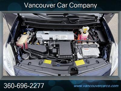 2012 Toyota Prius Model Three! Rated 50 MPG! Clean Title! Low Miles! Local Car! Accident Free Carfax Report! Great Value! - Photo 11 - Vancouver, WA 98665