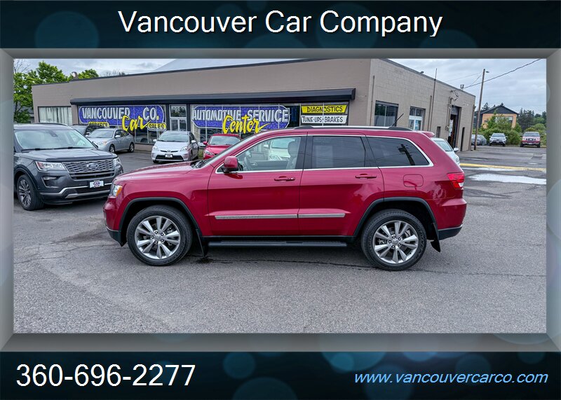 2013 Jeep Grand Cherokee 4x4 Laredo! 1 Owner! Local Jeep! Great Service!  Clean Title! Strong Carfax History! Impressive!