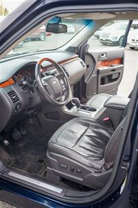 2010 Ford Flex Limited AWD! 1 Owner! 3rd Row Seating! Low Miles!  Clean Title! Loaded! Leather! Moonroof! Impressive! - Photo 28 - Vancouver, WA 98665