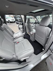 2012 Toyota Highlander 4x4 Limited! Clean Title! 3rd Row! Low Miles!  Strong Carfax History! Iconic Styling! Leather! Loaded! Rare Find! - Photo 28 - Vancouver, WA 98665