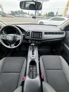 2019 Honda HR-V All-Wheel-Drive LX! Clean Title! Locally Owned!  Good Carfax w/ Strong Services! Honda Quality! Great Value! - Photo 18 - Vancouver, WA 98665