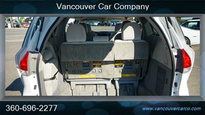 2013 Toyota Sienna LE! Locally Owned! Dual Pwr Doors! Clean Title! Strong Service Records! Great Value! Toyota Quality! - Photo 18 - Vancouver, WA 98665