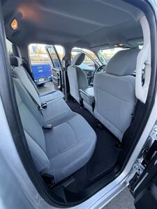 2017 RAM 1500 4x4 Quad Cab! Express! Local! Low Miles! HEMI! Clean Title! Strong Carfax History! Impressive! - Photo 29 - Vancouver, WA 98665