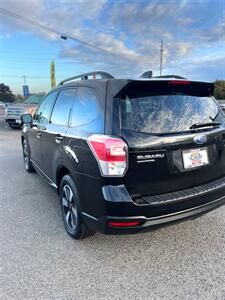 2018 Subaru Forester 2.5i Premium AWD! Moonroof! Carfax 1 Owner!  Clean Title! Strong Carfax History! Great Value! - Photo 37 - Vancouver, WA 98665