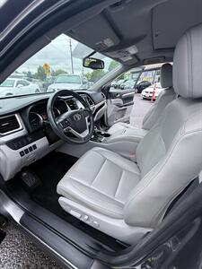 2015 Toyota Highlander AWD XLE! Clean Title! 1 Owner! Only 51,000 Miles!  Strong Carfax! Locally Owned! 3rd Row! Leather! Moonroof! Impressive! - Photo 28 - Vancouver, WA 98665