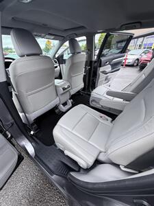 2015 Toyota Highlander AWD XLE! Clean Title! 1 Owner! Only 51,000 Miles!  Strong Carfax! Locally Owned! 3rd Row! Leather! Moonroof! Impressive! - Photo 29 - Vancouver, WA 98665