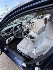 2016 Honda Accord LX! Automatic! Clean Title! 1 Elder Owned!  Good Carfax History! Local Car! Great Value! - Photo 25 - Vancouver, WA 98665
