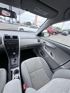 2009 Toyota Corolla Only 52,000 Low Miles! Clean Title! 1 local Owner! Great Carfax History! Rare Find! Excellent Value! - Photo 18 - Vancouver, WA 98665