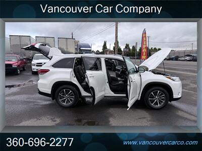 2018 Toyota Highlander XLE AWD! 3 Row Seating! Clean Title! Low Miles! Locally Owned! Strong Carfax History Report! 8 Passenger! Impressive! - Photo 12 - Vancouver, WA 98665