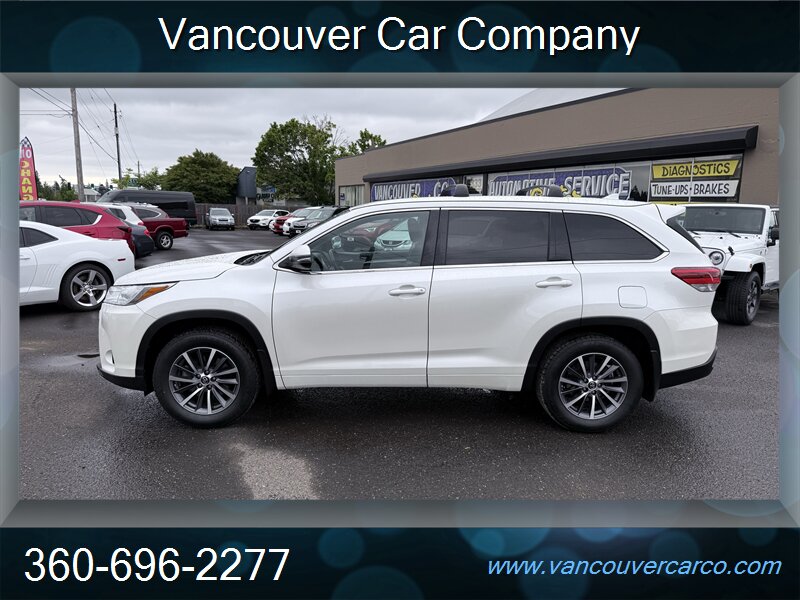 2018 Toyota Highlander XLE AWD! 3 Row Seating! Clean Title! Low Miles!  Locally Owned! Strong Carfax History Report! 8 Passenger! Impressive! - Photo 1 - Vancouver, WA 98665
