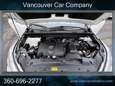 2018 Toyota Highlander XLE AWD! 3 Row Seating! Clean Title! Low Miles! Locally Owned! Strong Carfax History Report! 8 Passenger! Impressive! - Photo 10 - Vancouver, WA 98665