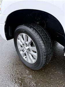 2010 Toyota Tundra 4x4 Limited CrewMax! TRD Off-Road! 1 Owner!  Clean Title! Low Miles! Local Truck! Leather! Moonroof! Impressive! - Photo 28 - Vancouver, WA 98665