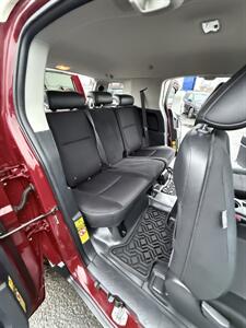 2008 Toyota FJ Cruiser 4x4! Clean Title! Locally Owned! Low Miles! Strong Carfax History! Rare Find! Impressive! - Photo 27 - Vancouver, WA 98665