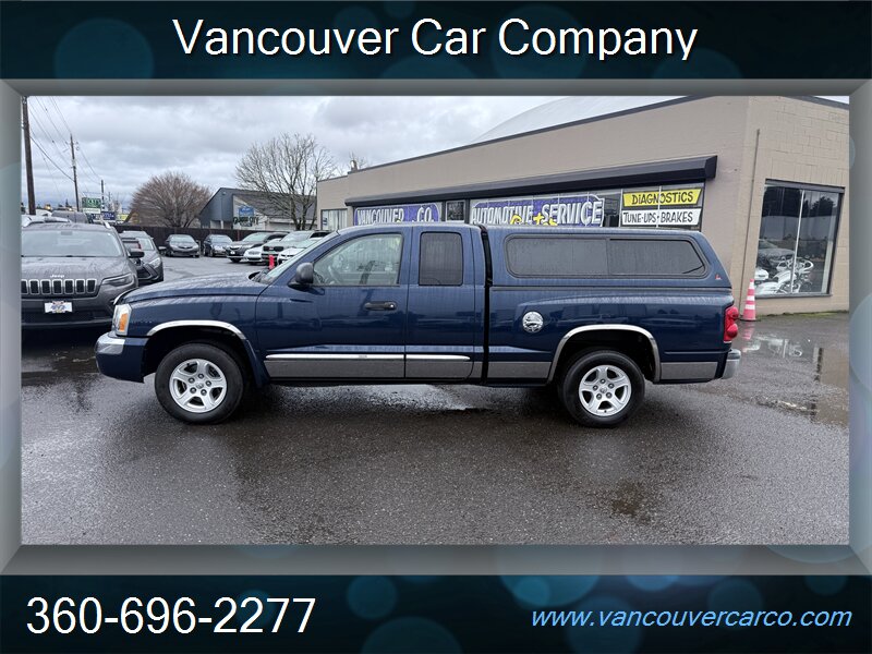 2005 Dodge Dakota Club Cab 4dr Laramie! Leather! Only 60,000 Miles!  Clean Title! Elder Owned! V-8! Impressive!