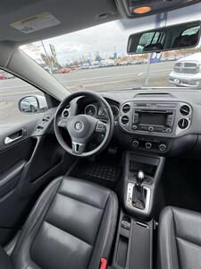 2012 Volkswagen Tiguan SE 4Motion AWD! Clean Title! Moonroof! Low Miles!  Strong Carfax History! Good Service History! Great Value! - Photo 19 - Vancouver, WA 98665