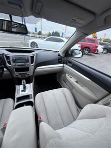 2013 Subaru Legacy All Wheel Drive 2.5i! Clean Title! Great Value!  Good Carfax History w/ Strong Service Records! Affordable Price Point! - Photo 18 - Vancouver, WA 98665