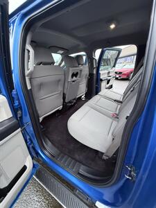 2017 Ford F-150 4x4 SuperCrew! XLT! Rare 5.0 V-8! Low Miles!  Clean Title! Strong Carfax History! Local Rust Free! Impressive! - Photo 27 - Vancouver, WA 98665