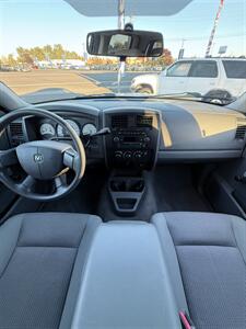 2007 Dodge Dakota ST Quad Cab 4x4! 1 Local Owner! Only 54,000 Miles! Clean Title! Strong Carfax History! Old Man Nice! Great Value! - Photo 19 - Vancouver, WA 98665
